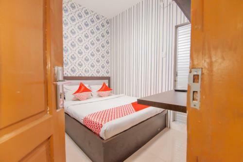 Hotel Oyo 2310 Residence 68