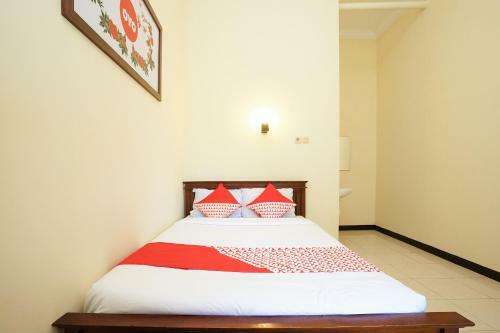 Hotel Oyo 587 Penginapan Sinar Harapan