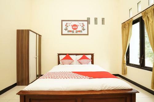 Hotel Oyo 587 Penginapan Sinar Harapan