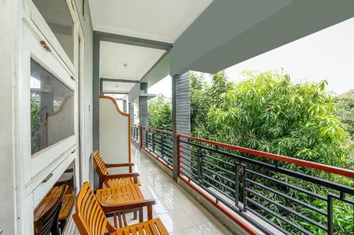 Hotel Oyo 587 Penginapan Sinar Harapan