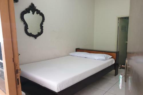 Hotel Spot On 2090 Ratna Backpacker Syariah