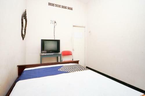 Hotel Spot On 2090 Ratna Backpacker Syariah