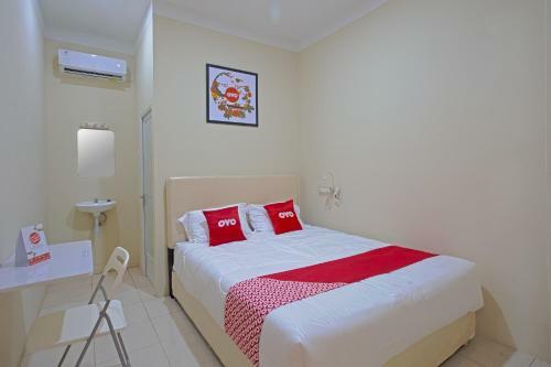 Hotel Oyo 2443 Innjoy Transm Banyumanik