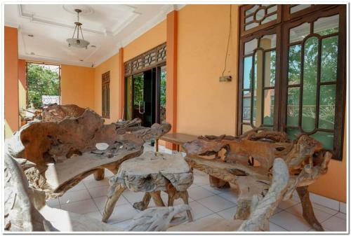 Hostal Puspa Indah Guest House
