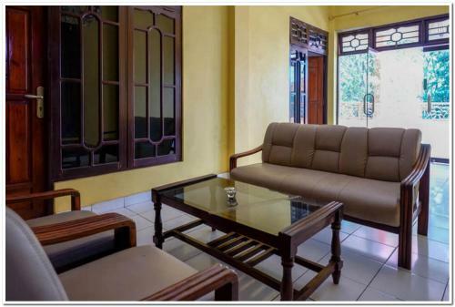 Hostal Puspa Indah Guest House