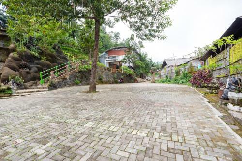 Hotel Oyo 3040 D'pineapple Villa