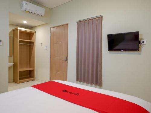 Hotel Reddoorz Near Exit Tol Banyumanik 2