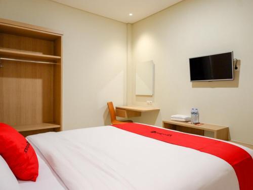 Hotel Reddoorz Near Exit Tol Banyumanik 2