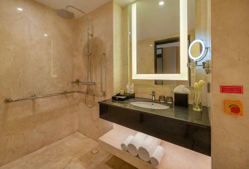 Hotel Doubletree By Hilton Surabaya