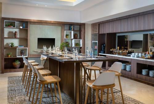 Hotel Doubletree By Hilton Surabaya