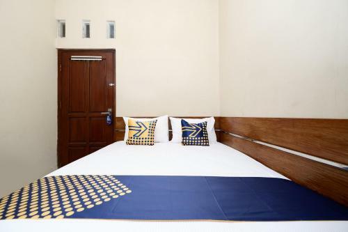 Hotel Spot On 2209 Solo Point Syariah