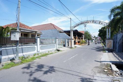 Hotel Spot On 2591 Griya Demangan Syariah