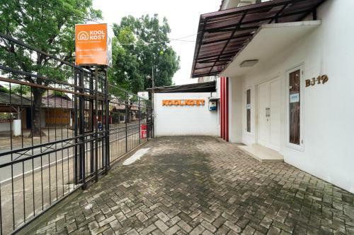 Hostal Koolkost Syariah @ Teraskota Bsd