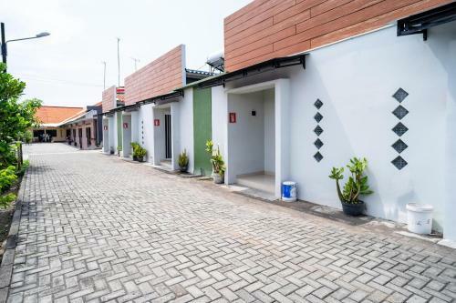 Hostal Koolkost Syariah Near Transmart Tegal