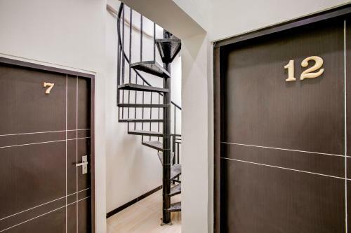 Hotel Oyo 3426 Innova Suites Home