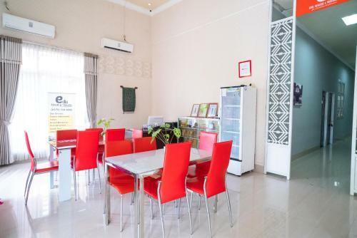 Hotel Reddoorz @ Jalan Pendidikan Mataram