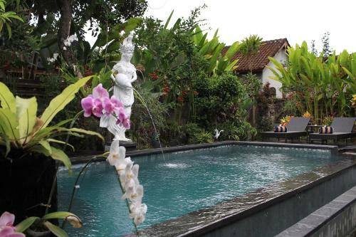 Hostal Jerogadung House