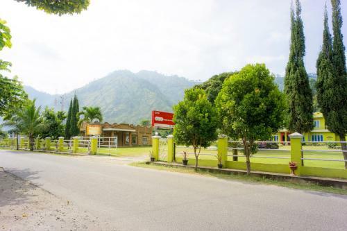 Hotel Oyo 2186 Tongging Beach