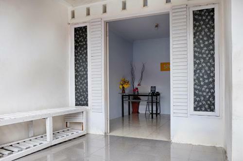 Hotel Spot On 2847 Anggrek Homestay