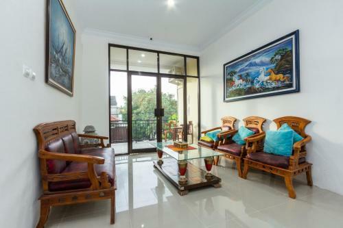 Hotel Oyo 2297 Ndalem Kopen Syariah