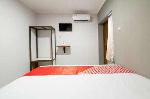 Hotel Oyo 2669 Crown Residence