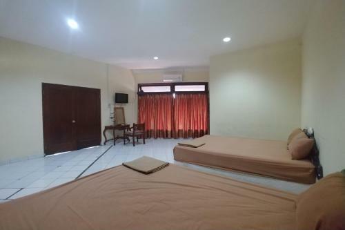 Oyo 90283 Hotel Rajadani Ackni