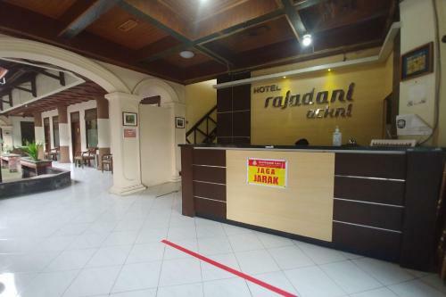 Oyo 90283 Hotel Rajadani Ackni