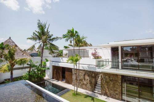 Villa Aqua