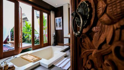 Hotel Sampatti Villas By Devani