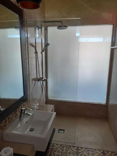 Hostal D'djabu Guest House Echo Beach