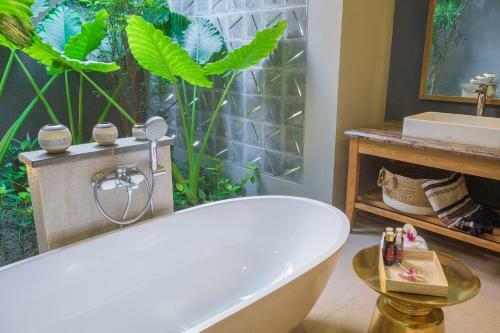 Villa Daun 1 Canggu By Nagisa Bali