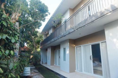 Hostal Double A House