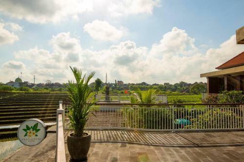 Hotel Frangipani House And Spa