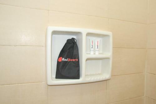 Hostal Reddoorz Syariah Near Rs Graha Husada Lampung