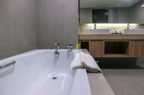 Hotel Golden Tulip Springhill Lampung