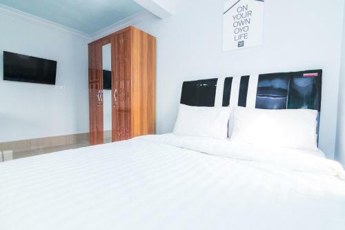 Hotel Oyo Life 2485 Darisa Marshall Kost Syariah