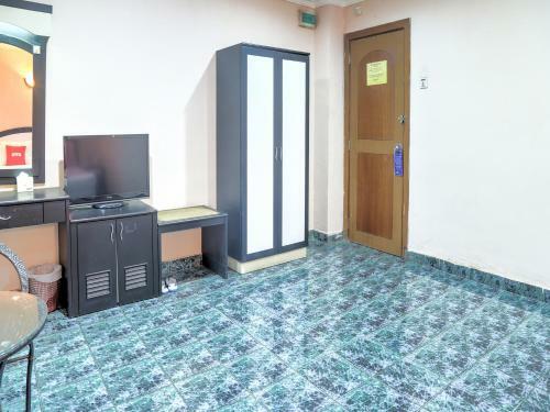 Oyo 90005 Sydney Hotel