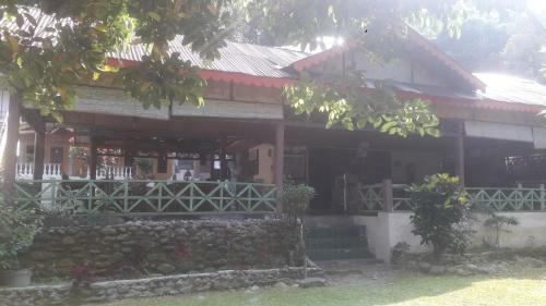 Lodge Yusman Cottages