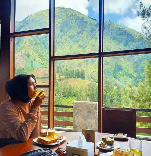 Bawangan Bromo Hotel & Resto