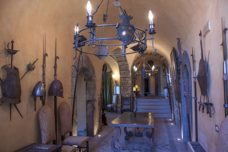 Hotel Castello Costaguti