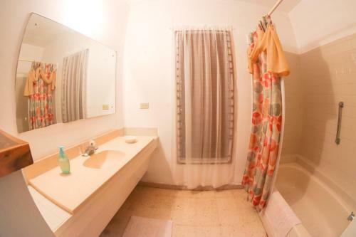 Hostal Villa Roma Guest House