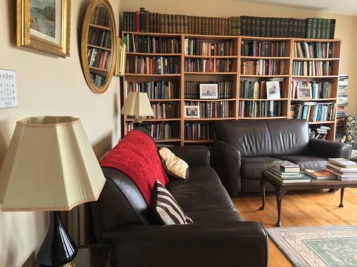 Cottage 360 - Clifden