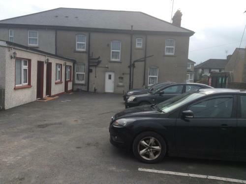 Hostal Roseville Lodge B&B