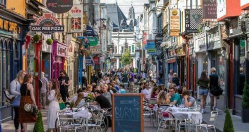 Hotel Rezz Cork