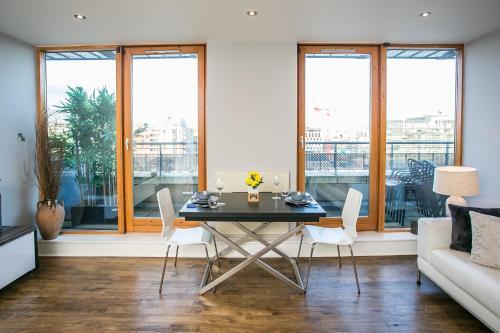 Grand Canal Square Apartments