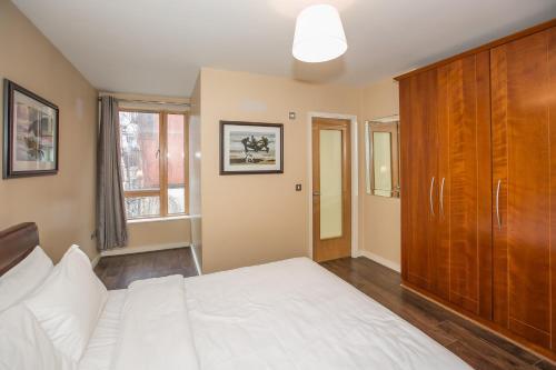 Grand Canal Square Apartments