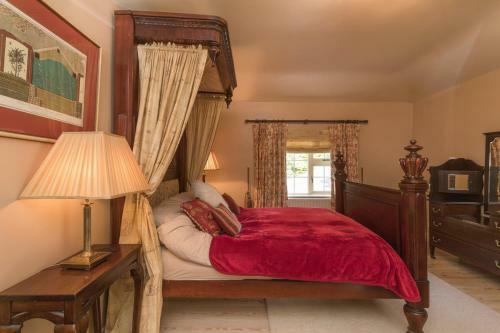 Letterfrack Villa Sleeps 10 With Wifi