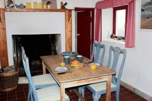 Quay Cottage, Derrygimla