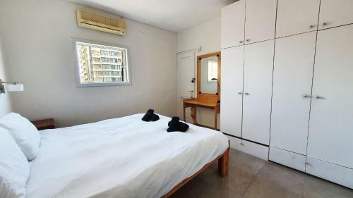 Charming 3 Bdr Apartment Sea View Bat Yam #b5