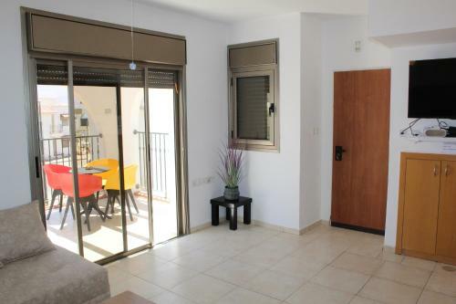 North Shore Apartment